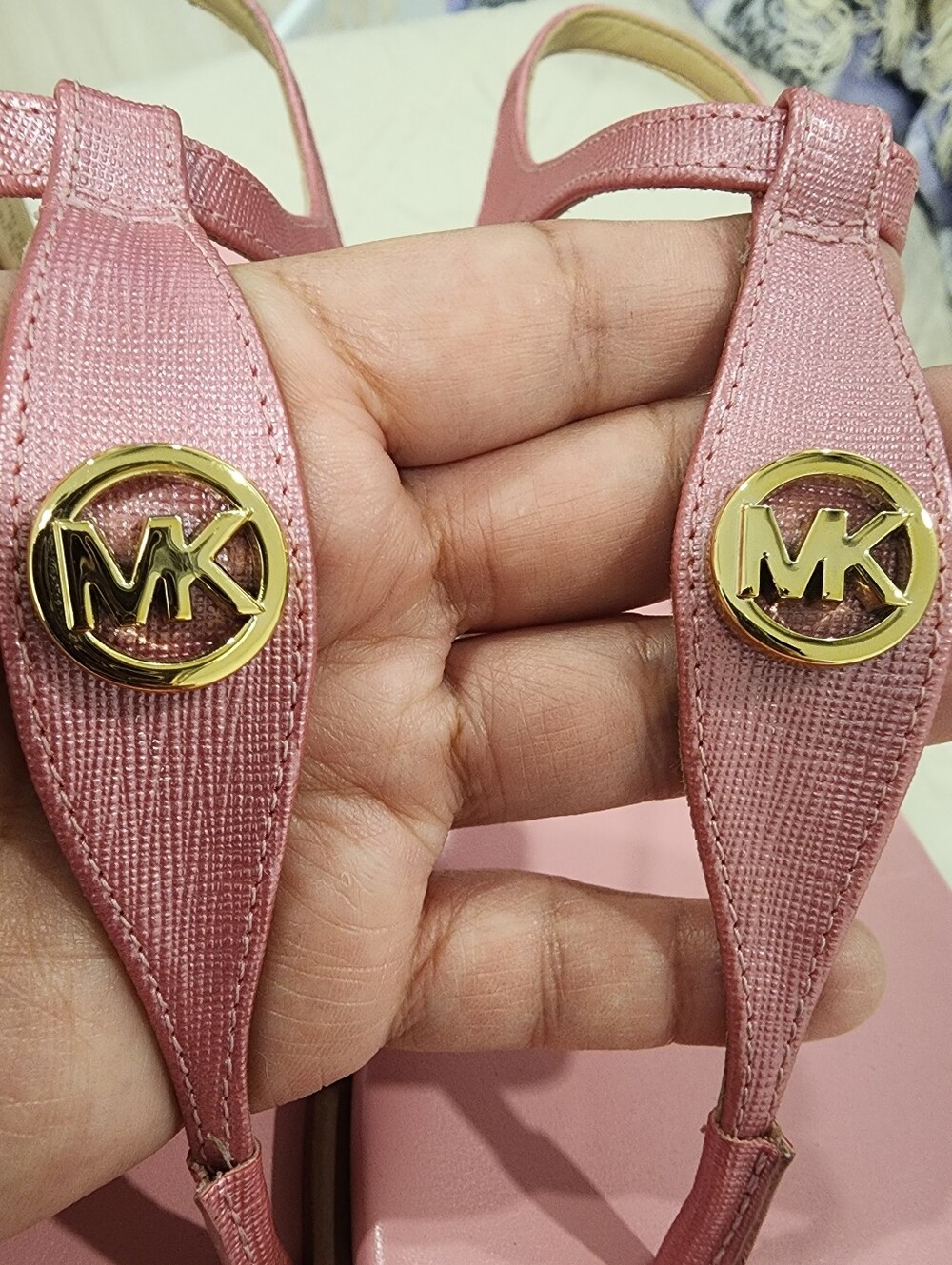 Michael Kors Mallory T-Strap Flat Sandals Pink Crosshatch Gold MK Medallion 8 - Picture 3 of 13